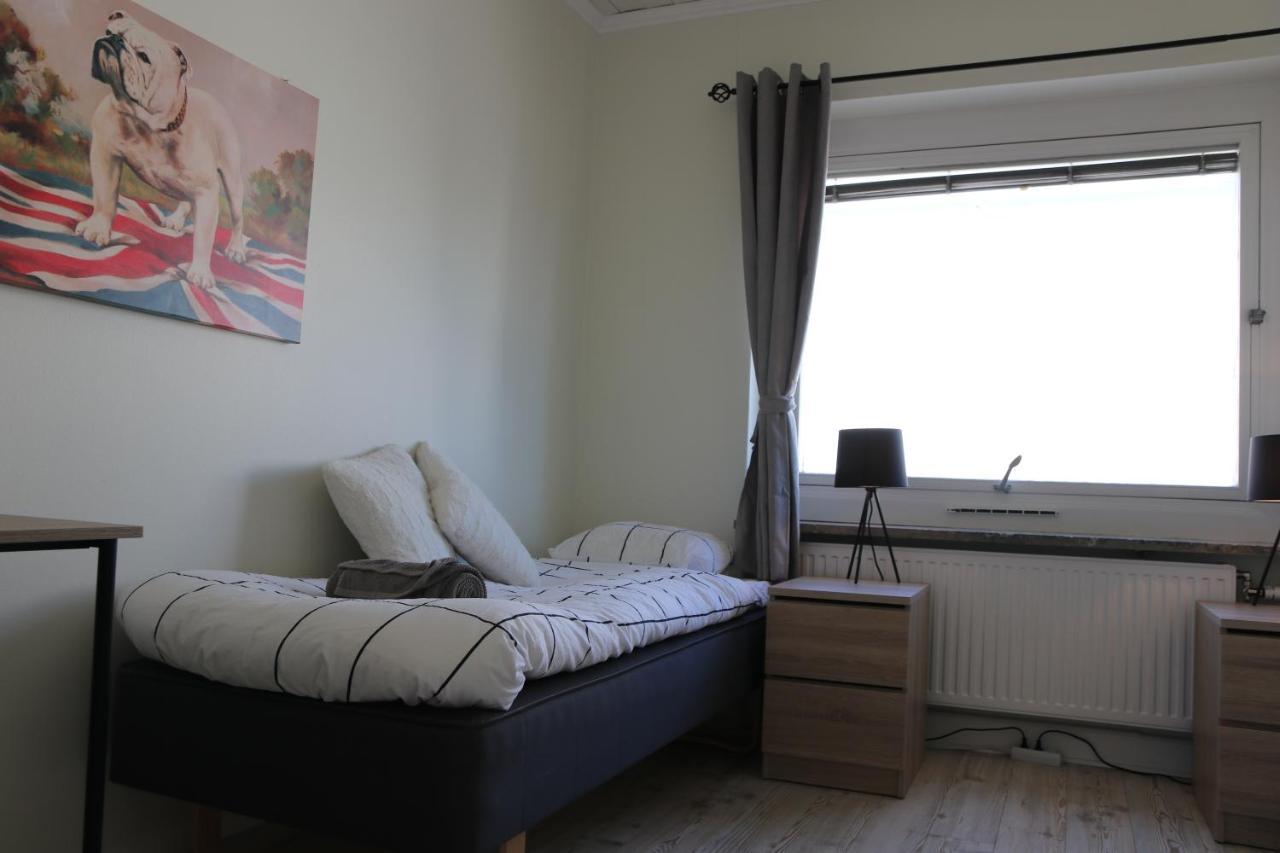 Alyhr Apartments VBY Chambre photo